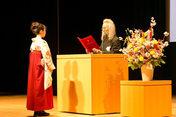 デジタルハリウッド大学2014年度学位授与式