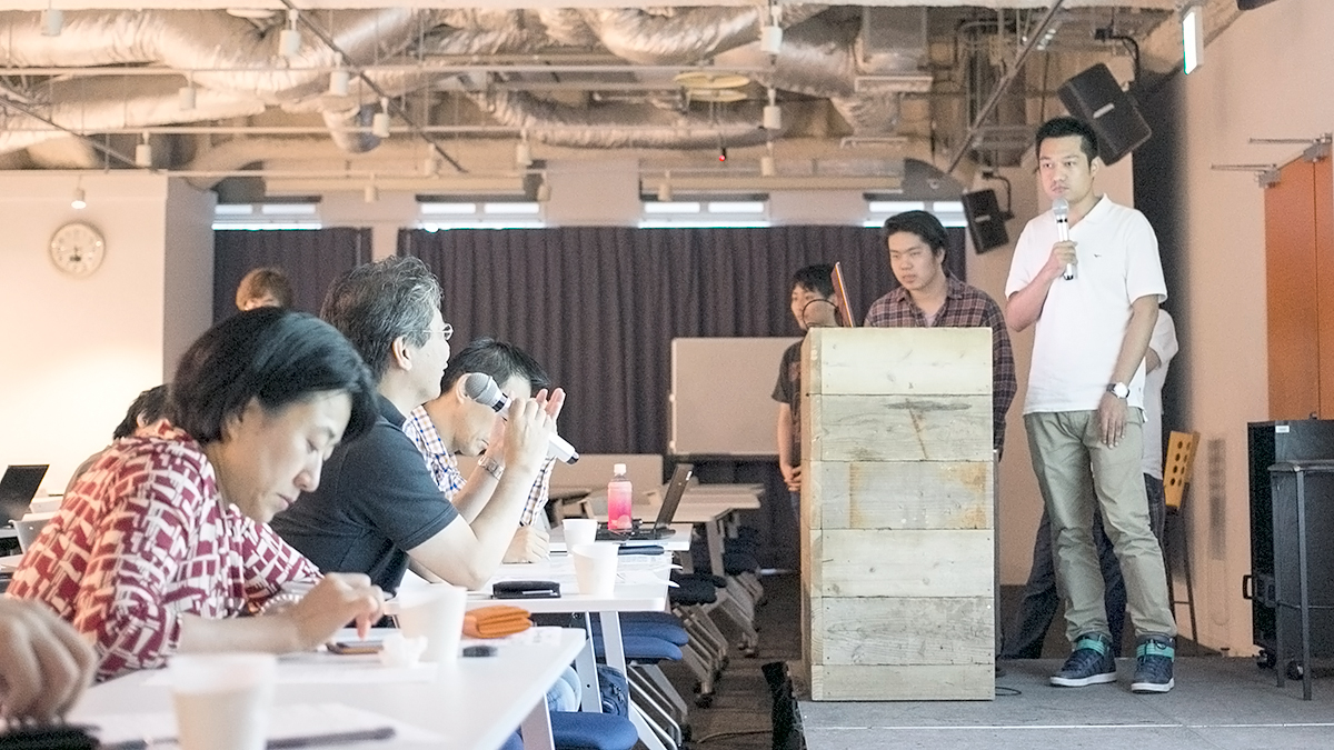 学生が事業計画を投資家にプレゼン ~授業紹介「ベンチャー特論」~