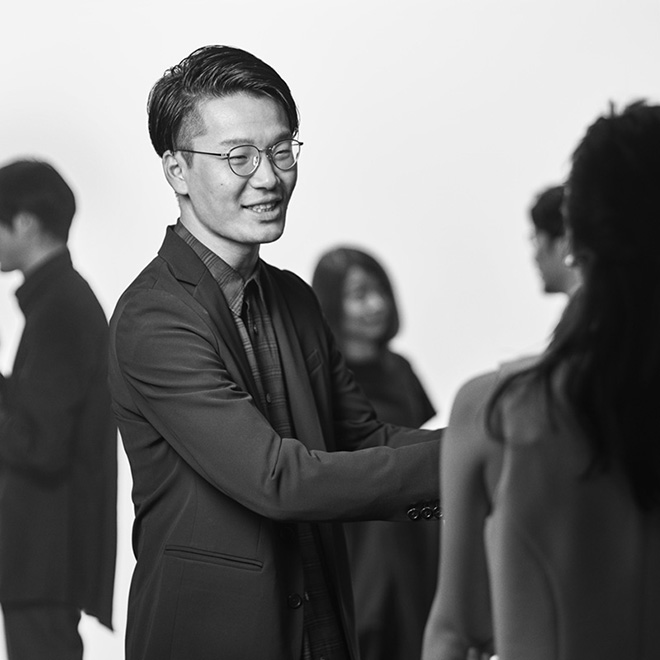 与羽 翼 非常勤講師